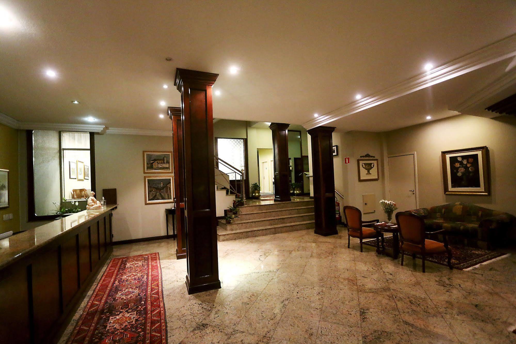 Village Hotel Ponta Grossa  Buitenkant foto